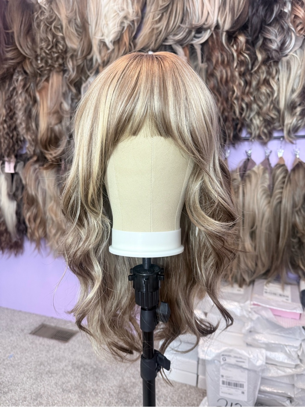 Lady Grayy Blonde Highlighted Wavy Wig with Bangs - Natural Blonde